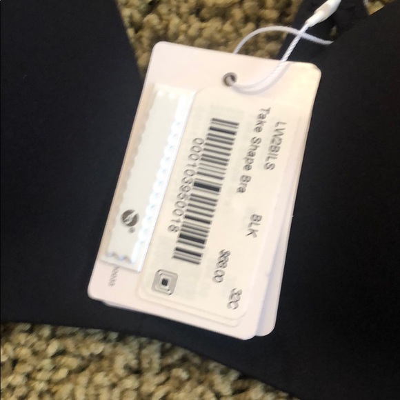 NWT lululemon take shape bra 32C black - Picture 3 of 3